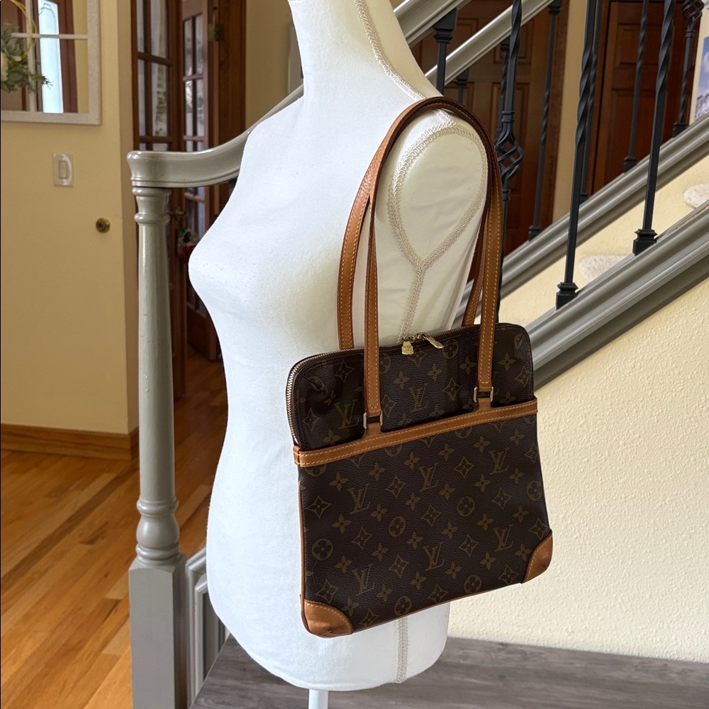Louis Vuitton Authentic Vintage Coussin Bag Monogram Canvas GM